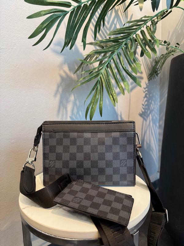 Lv Pochette Voyage Cross Body Grey Damier